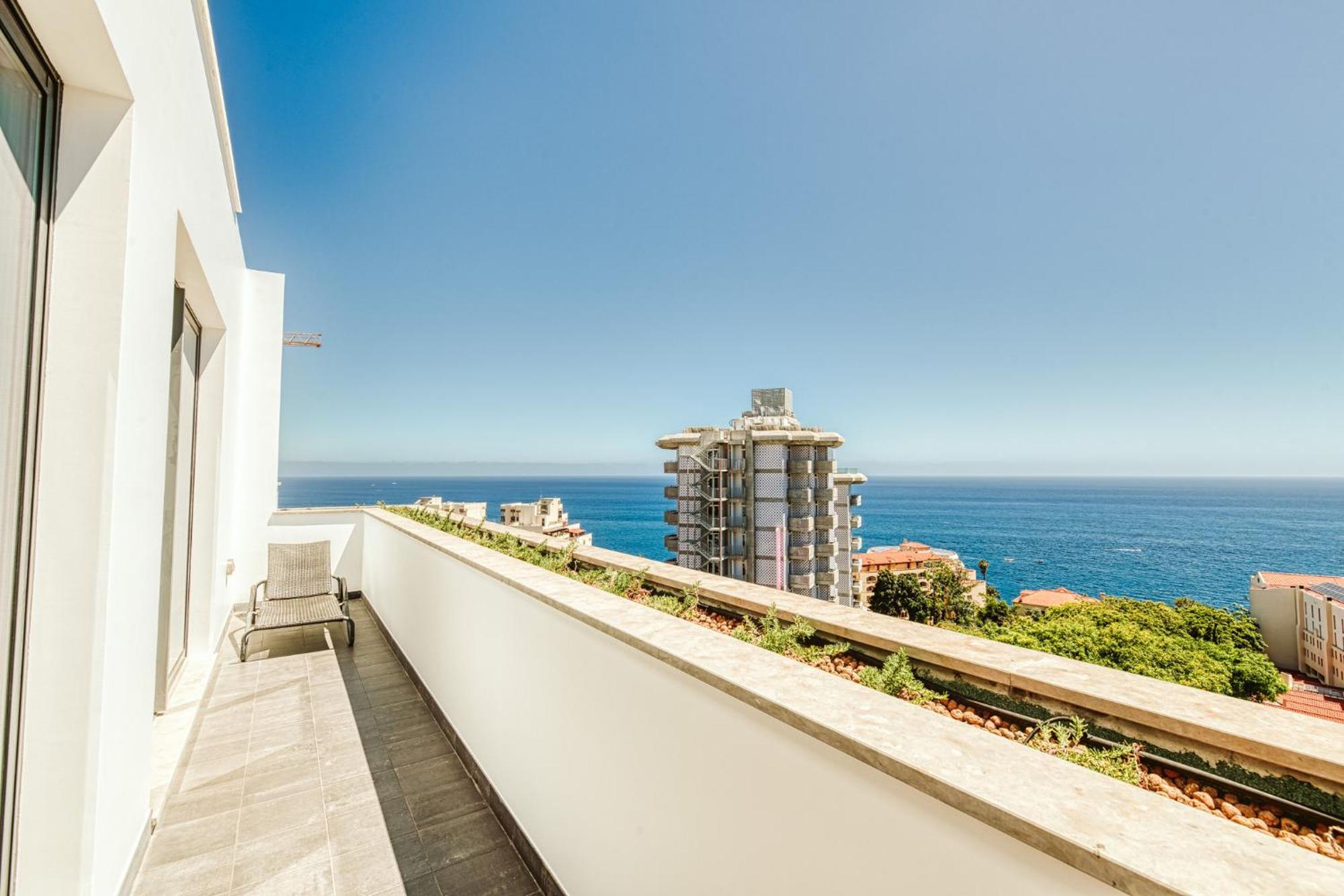 Vila Baleira Funchal Rum bild